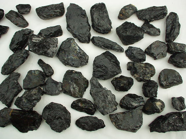 Rough black tourmaline on sale price per gram